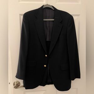 Gaede’s Wheaton navy blazer with gold buttons